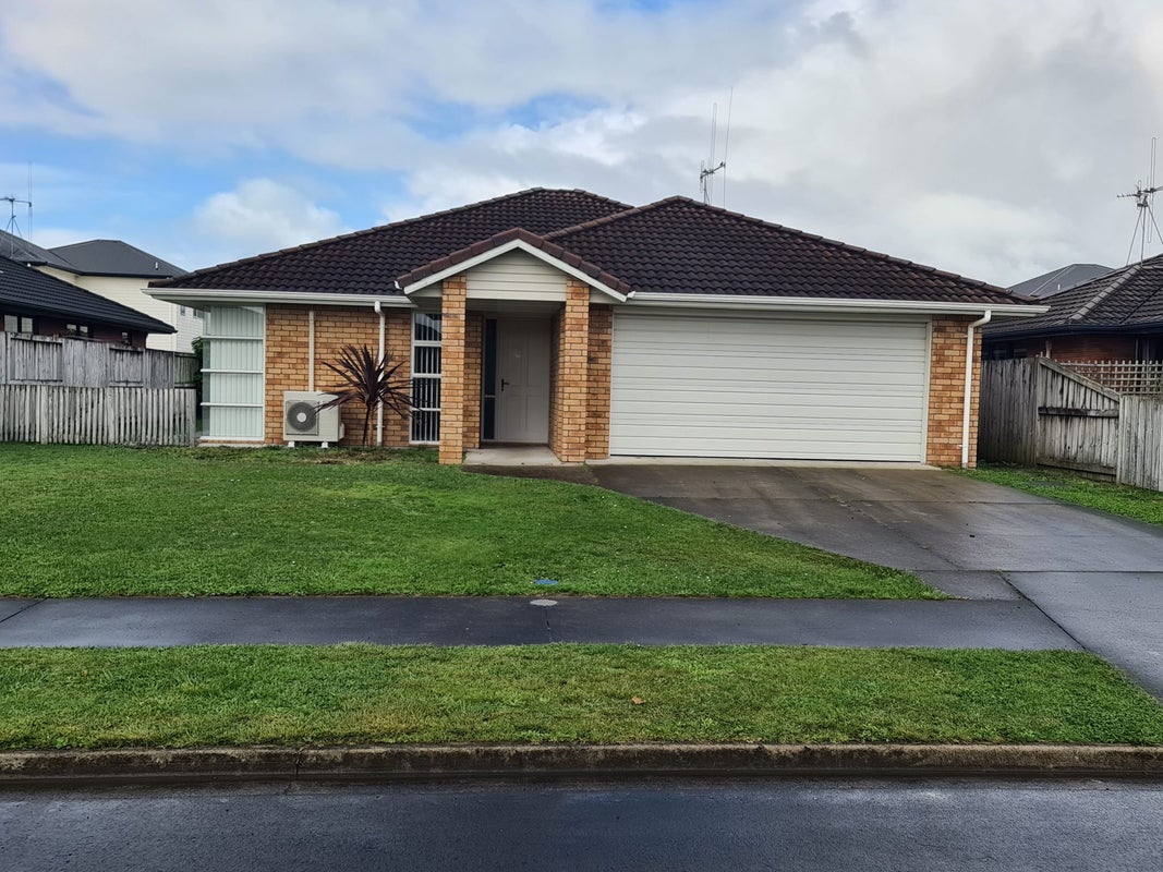 36 Parkside Drive, Huntington, Hamilton - Carousel 2