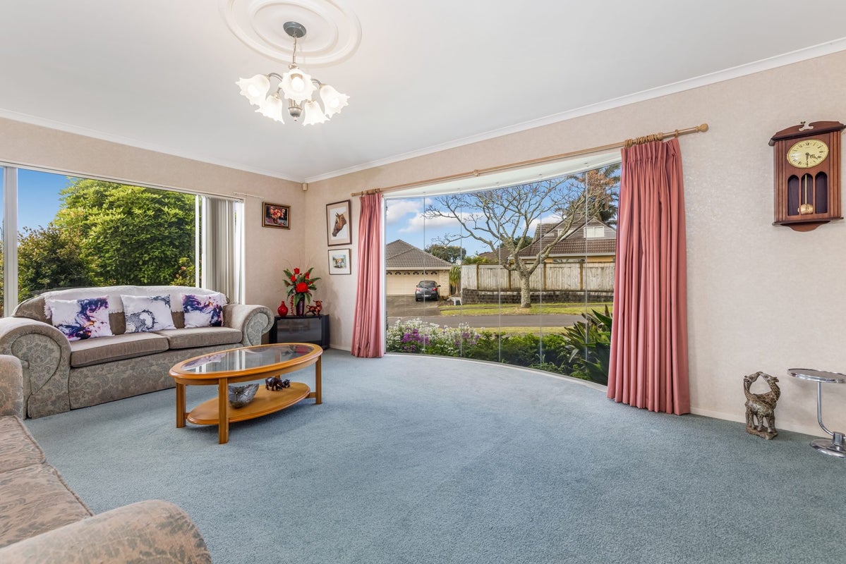7 Highfields Terrace, Henderson, Auckland - Carousel 2