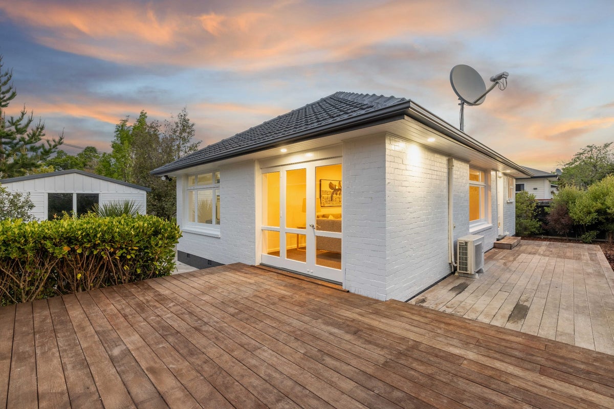 15 Thornton Street, Mairehau, Christchurch - Carousel 1