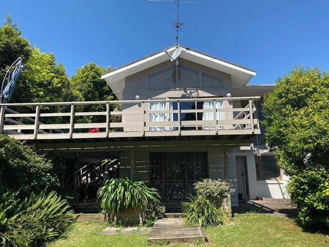 18 Vida Place, Howick, Auckland - Carousel 1