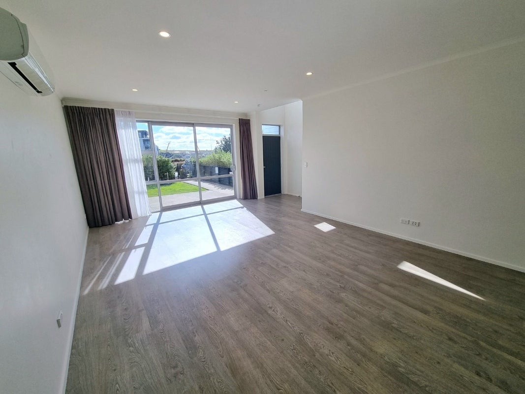61 Caldera Drive, Long Bay, Auckland - Carousel 2
