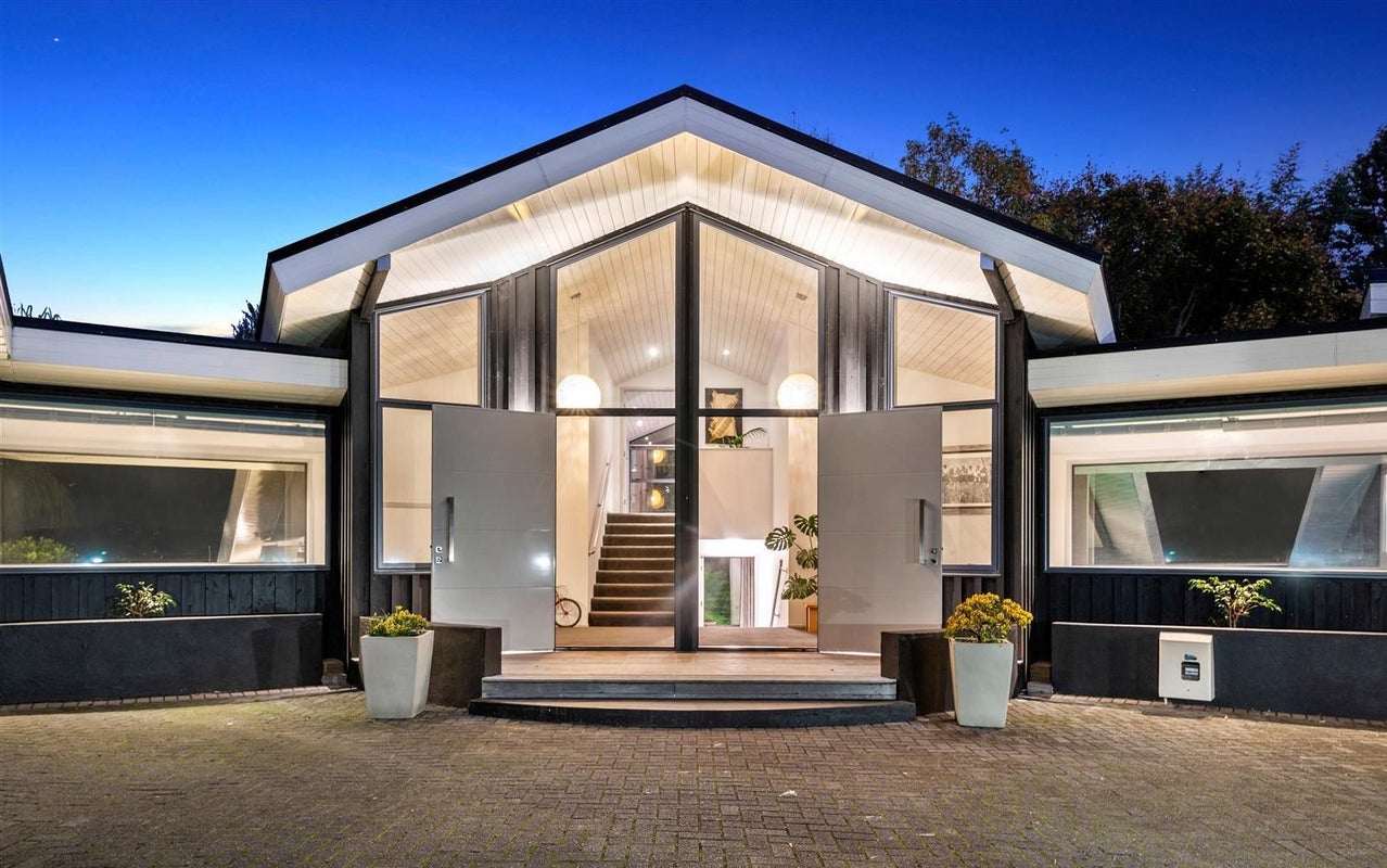 70B Grand Vue Road, Kawaha Point, Rotorua - Carousel 1