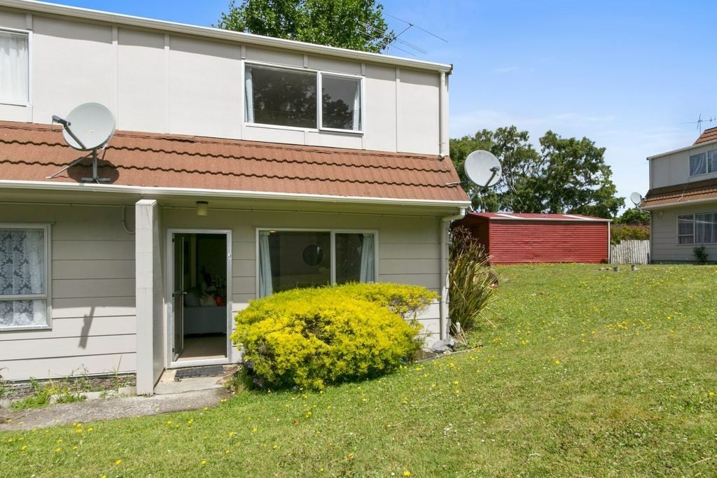 37J PHARAZYN ST, ALICETOWN, LOWER HUTT - Carousel 10