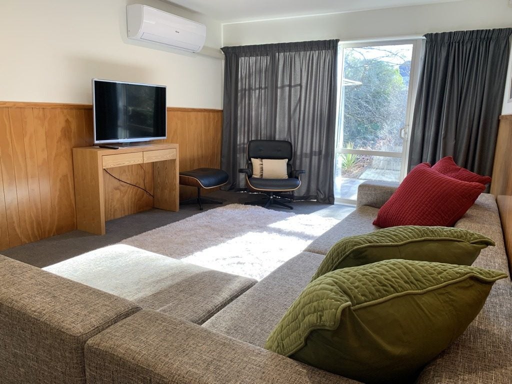 5 Athol Terrace, Upper Riccarton, Christchurch - Carousel 2
