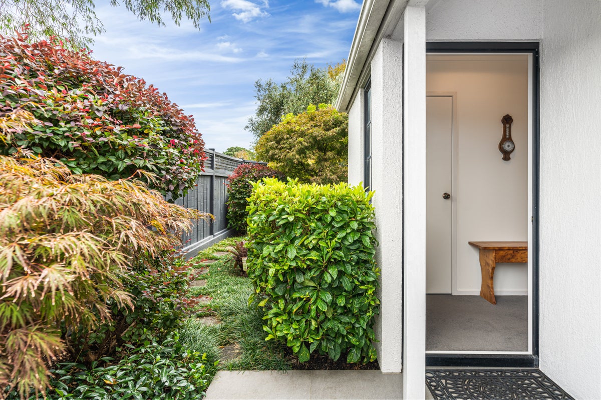 1/38 Wendover Road, Glendowie, Auckland - Carousel 2