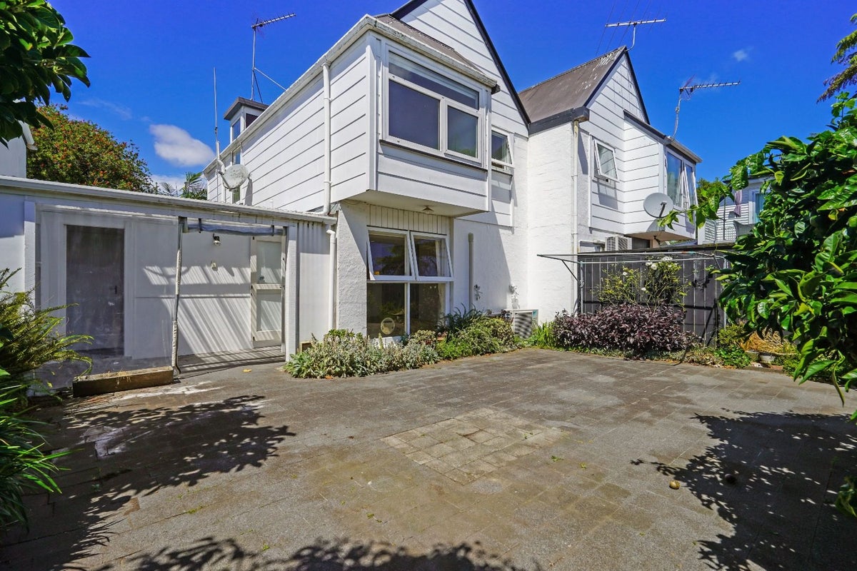 5/5 Patterson Street, Sandringham, Auckland - Carousel 1