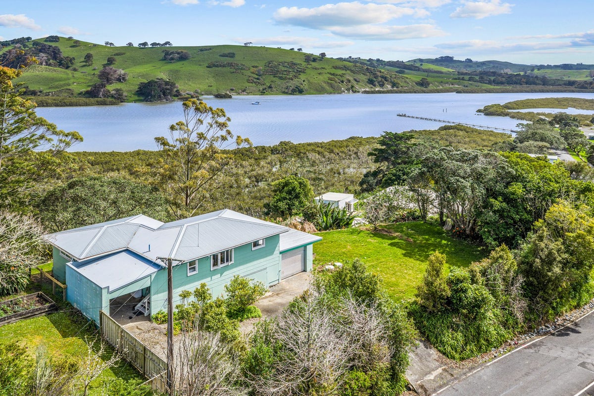 111 WHARF Road, Port Albert, Wellsford - Carousel 1