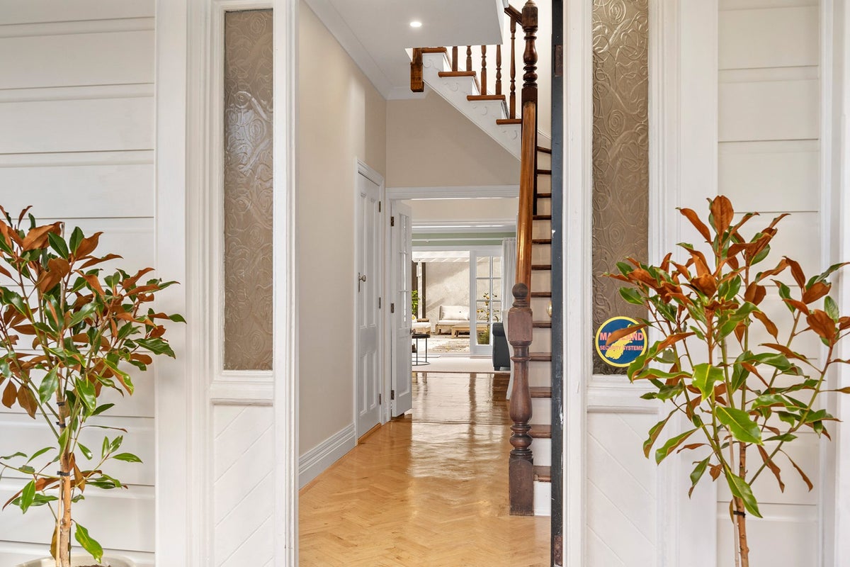 25 Newman Terrace, Thorndon, Wellington, Wellington - Carousel 2