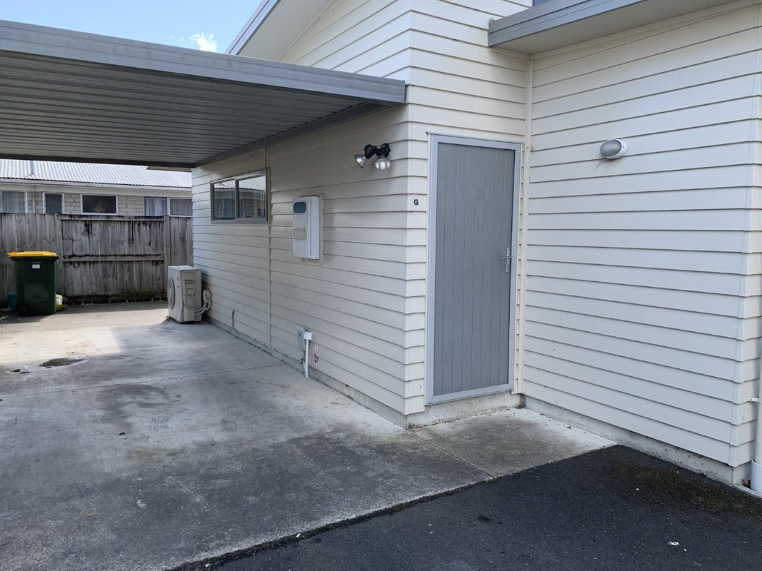27G Greensboro Street, Hamilton East, Hamilton - Carousel 14