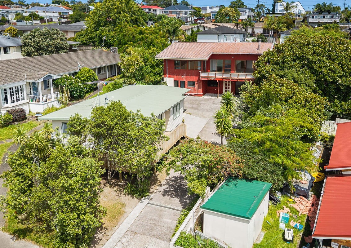 25 Nui Mana Place, Te Atatu South, Auckland - Carousel 2