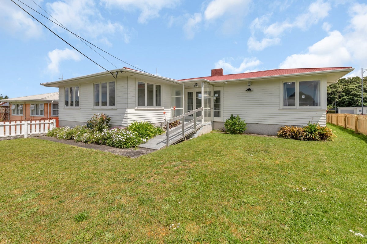 29 Corks Road, Te Kamo, Whangarei - Carousel 1
