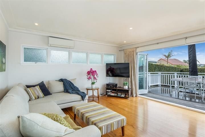 185 Riddell Road, Glendowie, Auckland - Carousel 2