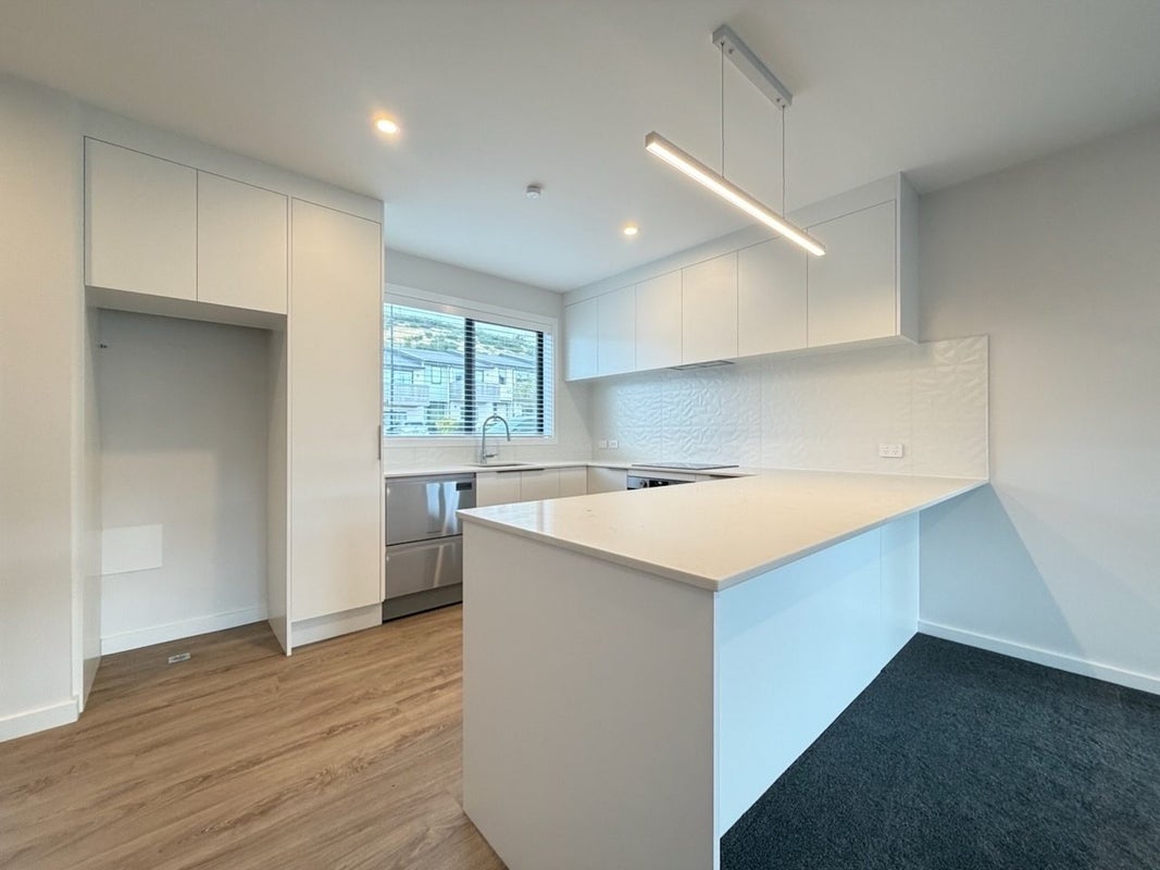 30 Oakum Road, Whitby, Porirua - Carousel 2