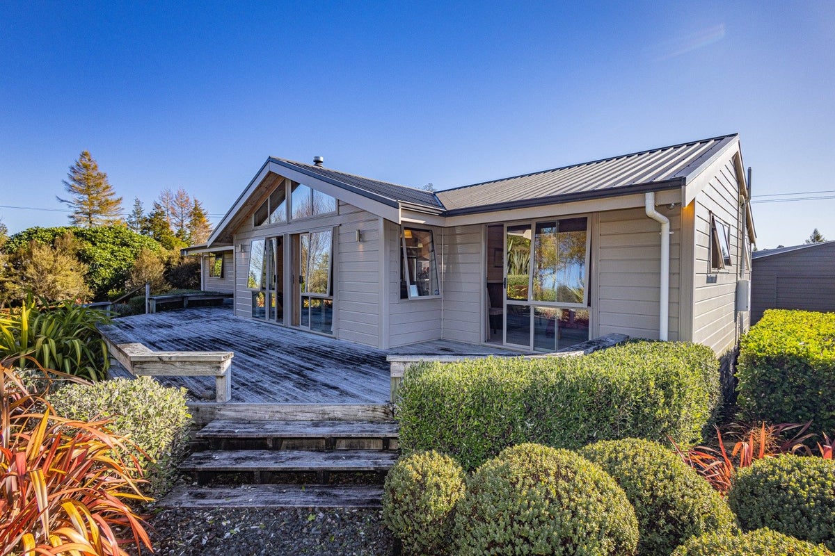 6 Kirk Street, WAIMARINO, OWHANGO - Carousel 1