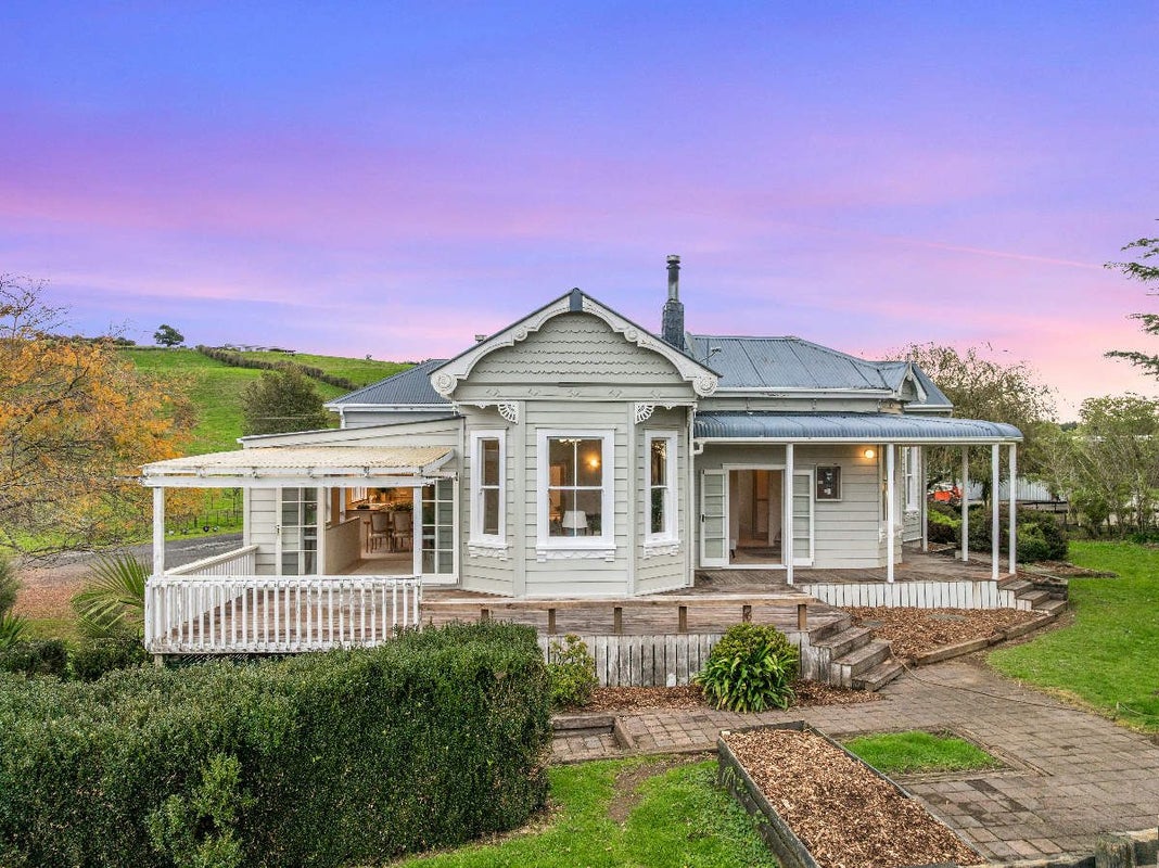 119 Ingram Road, Drury - Carousel 1