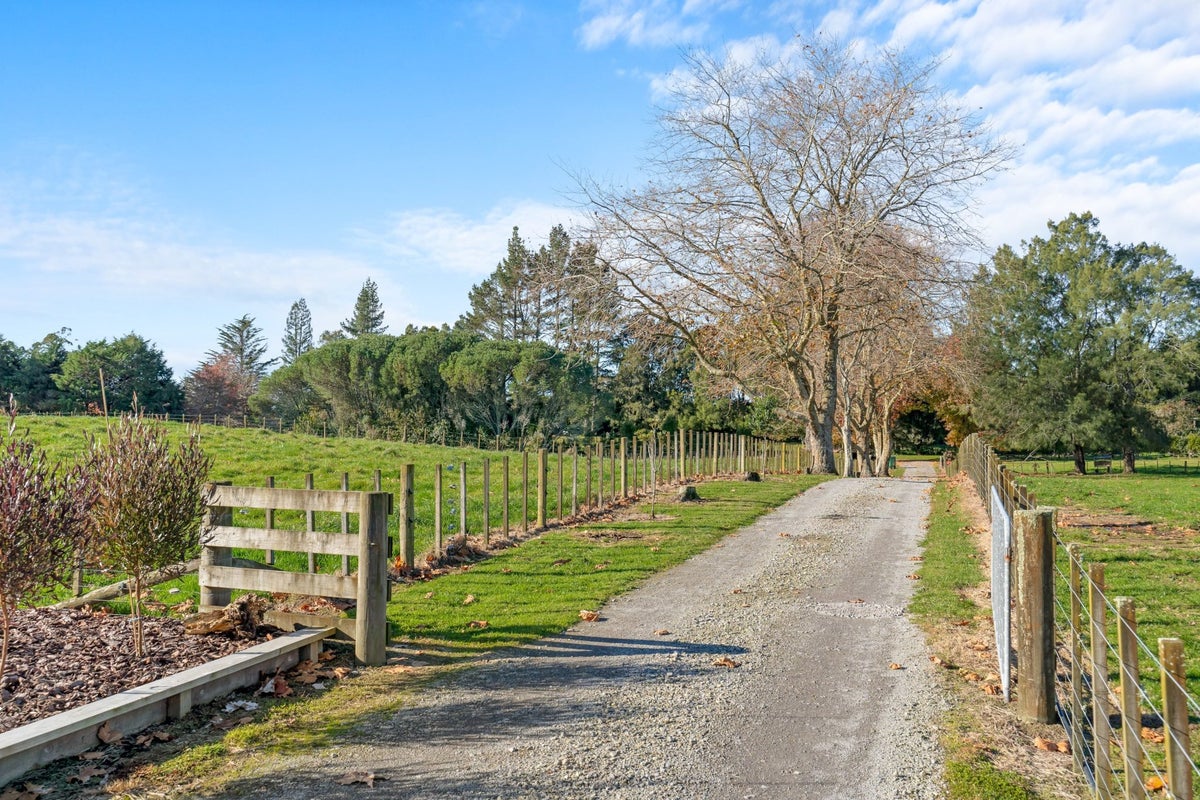 1128D Omanawa Road, Omanawa, Tauranga - Carousel 37