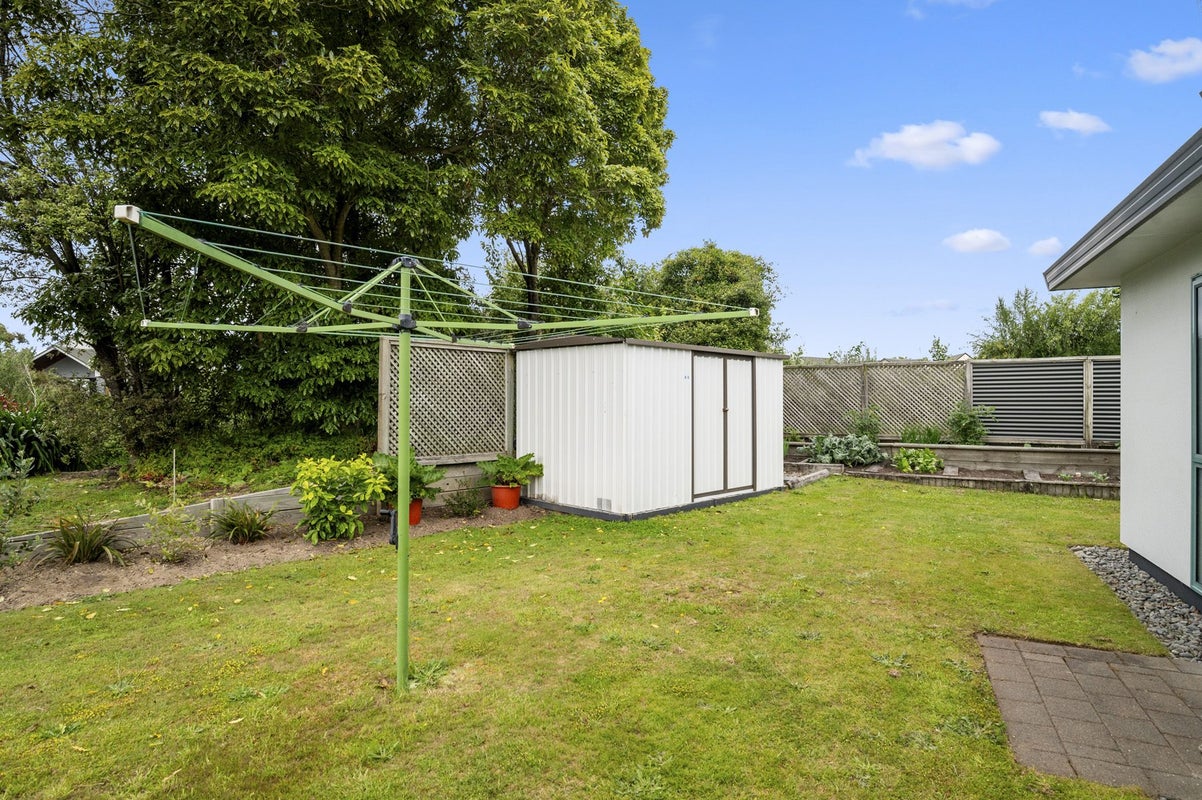 18 Robinson Terrace, Rangatira Park, Taupo - Carousel 20