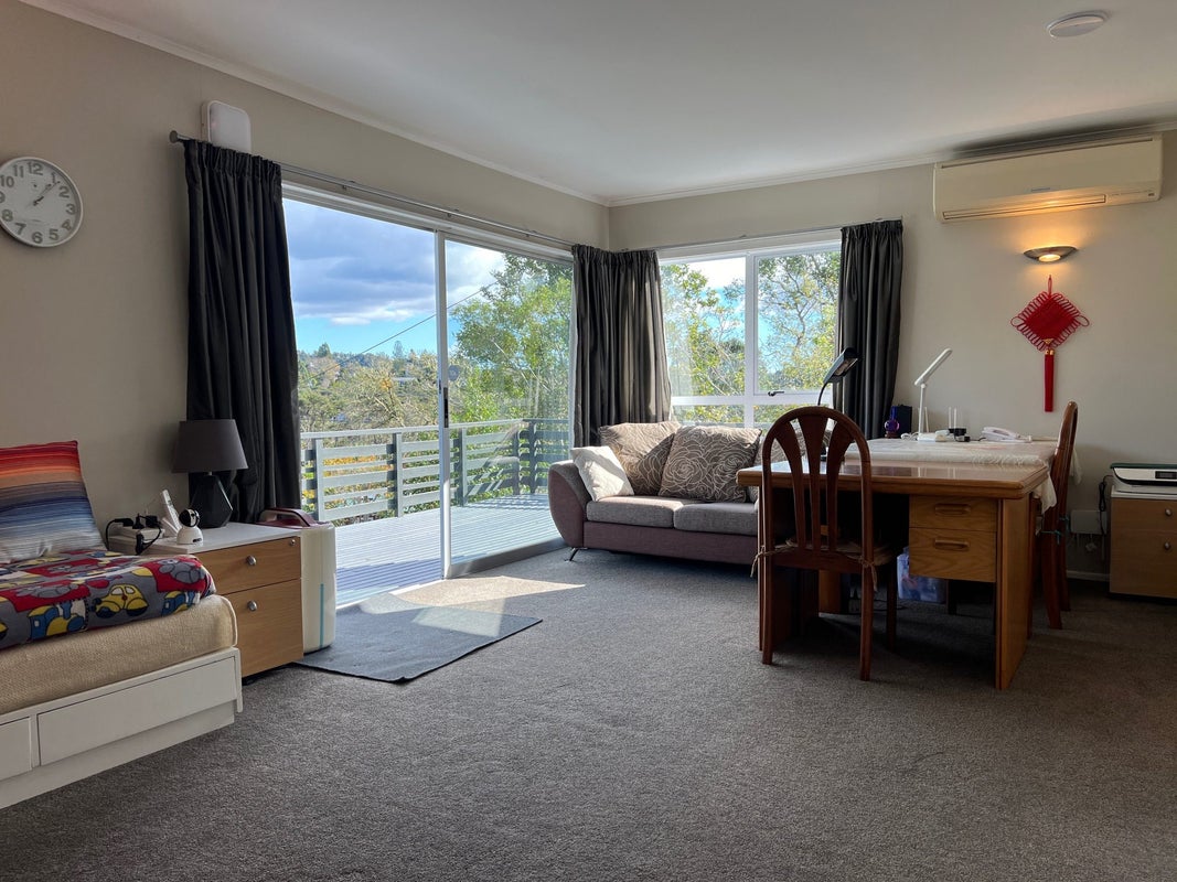 49 Woodfern Crescent, Titirangi, Auckland - Carousel 2
