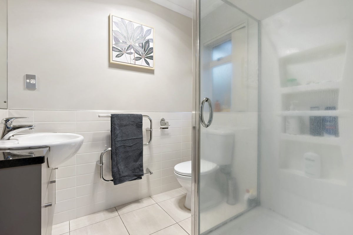 13 Tsar Court, Flat Bush, Auckland - Carousel 2