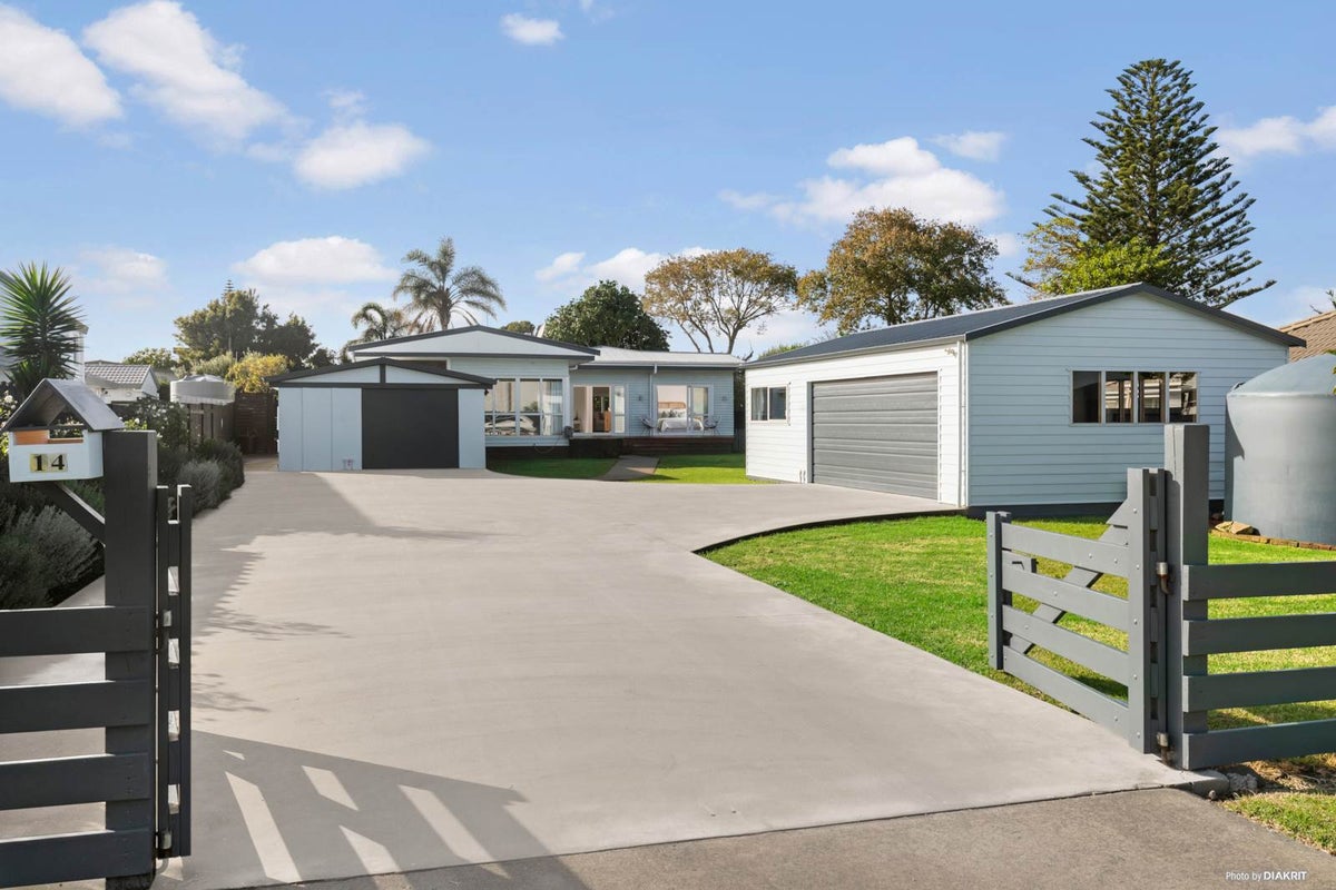 14 Puriri Road, Beachlands, Auckland - Carousel 2