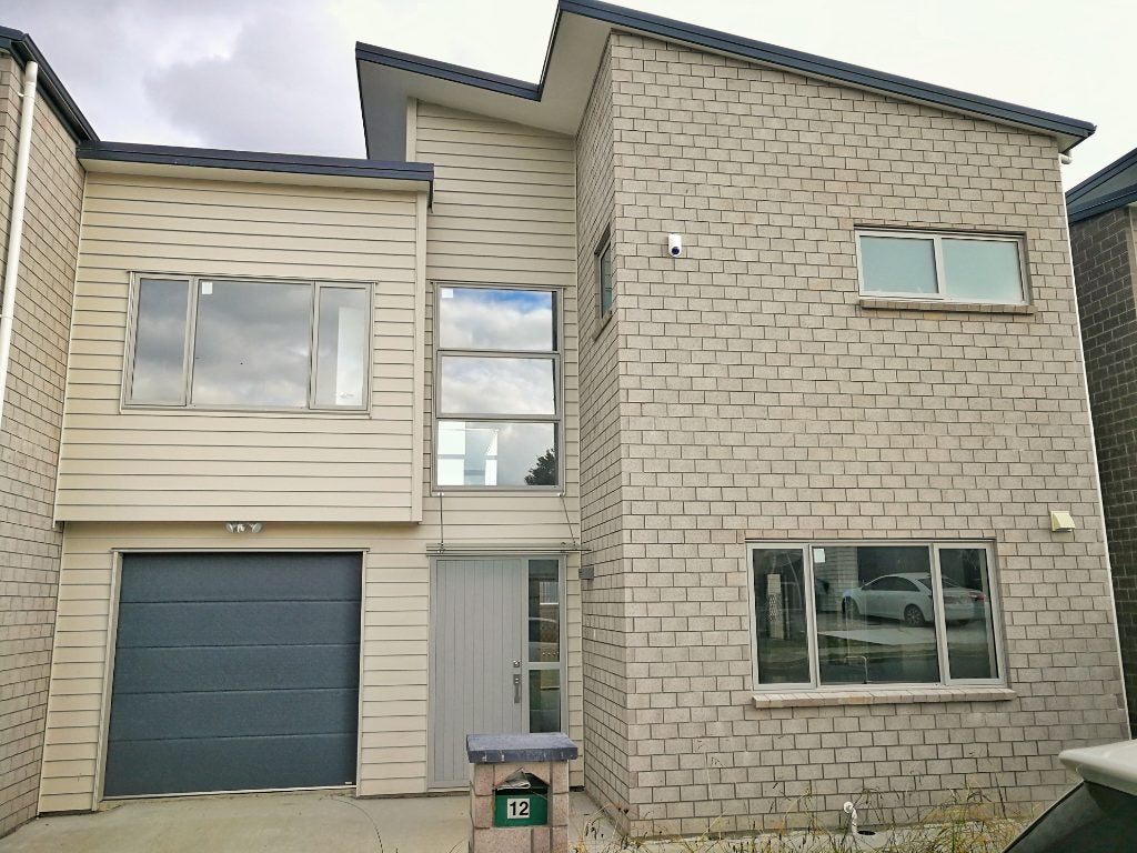 12 Sunshine Boulevard, Sunnyvale, Auckland - Carousel 1