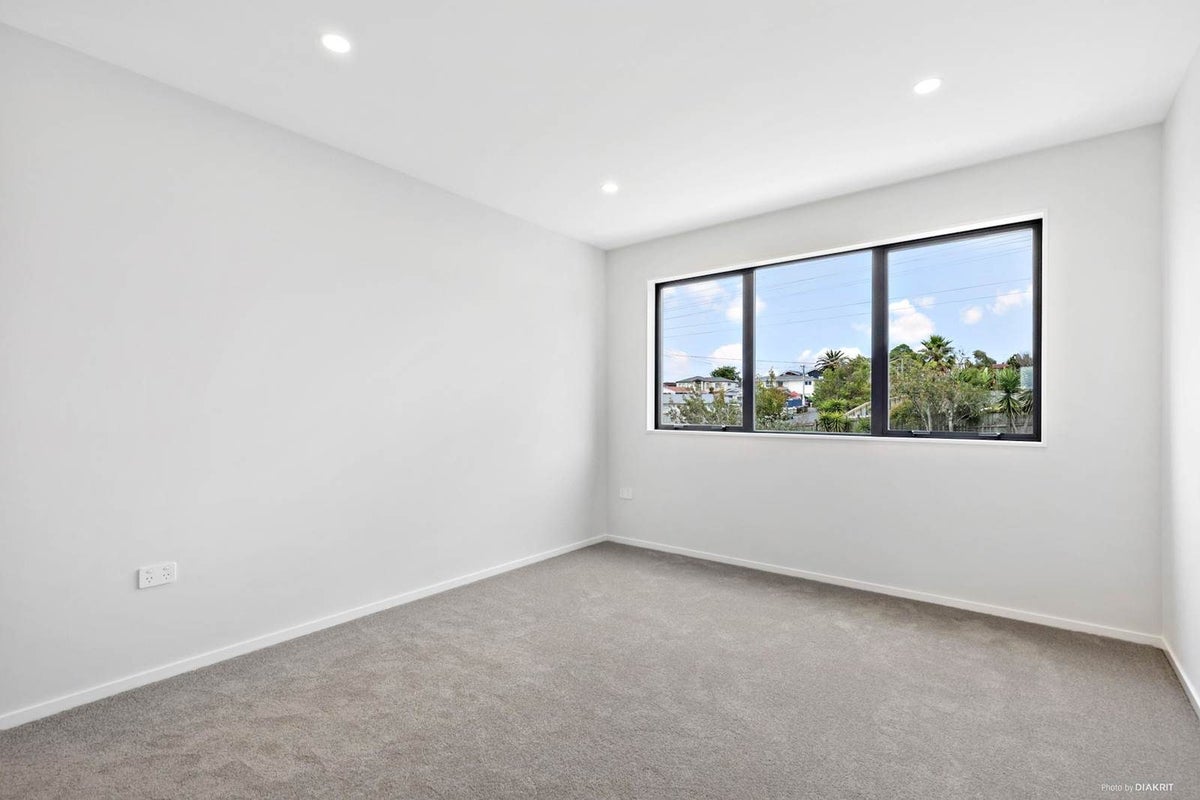 129B Barrack Road, Mount Wellington, Auckland - Carousel 2