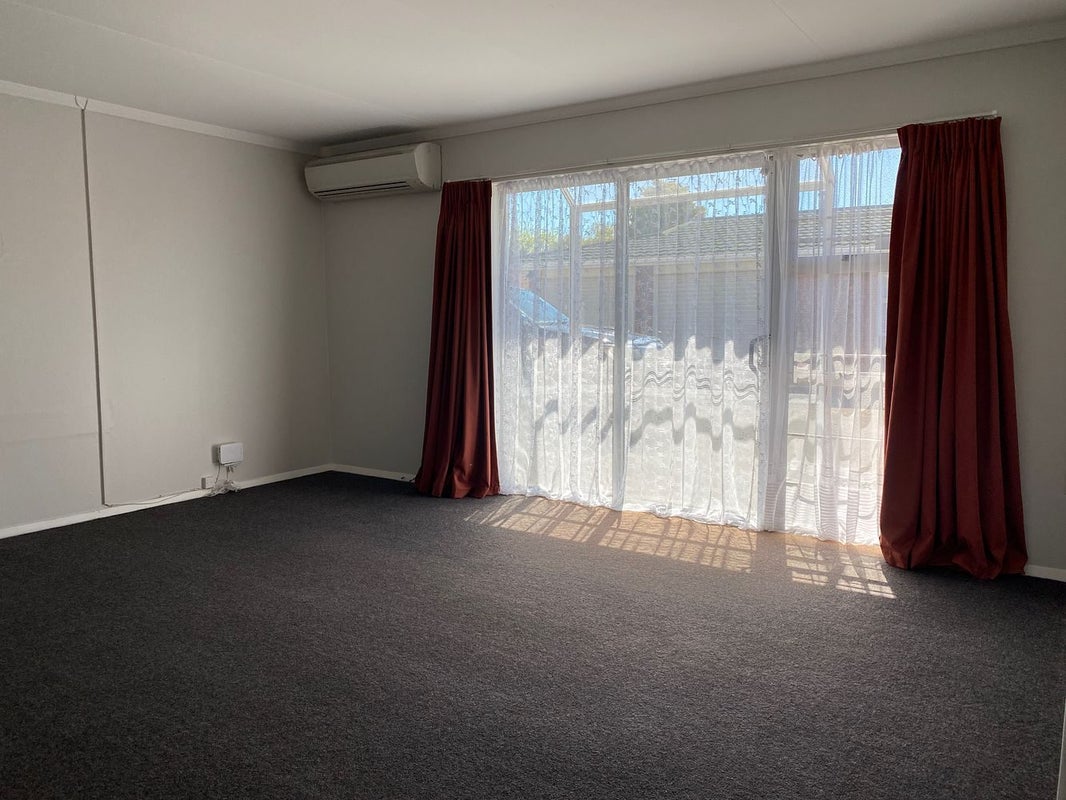 4/118 Botanical Road, Takaro, Palmerston North - Carousel 2