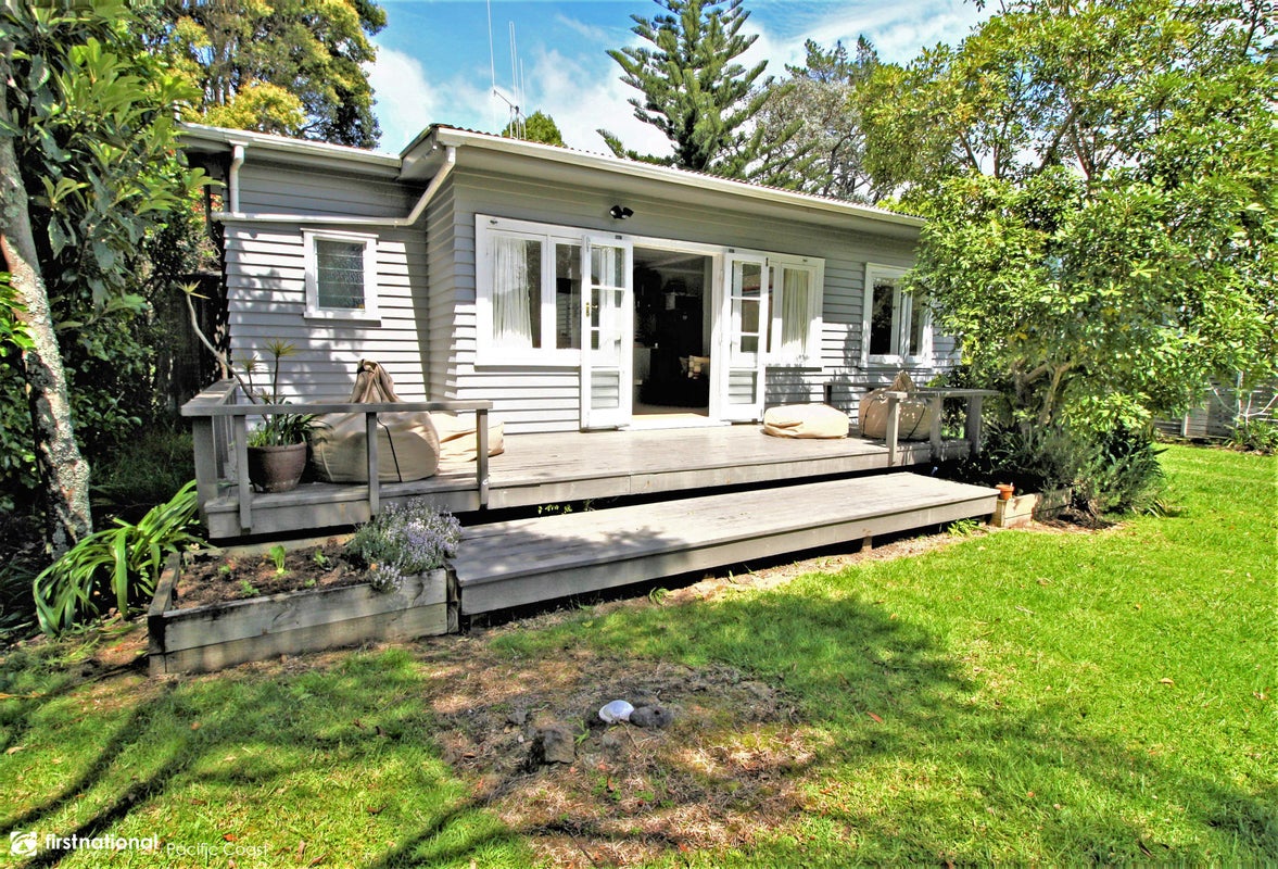 7 Mako Avenue, Whiritoa, Waihi - Carousel 1