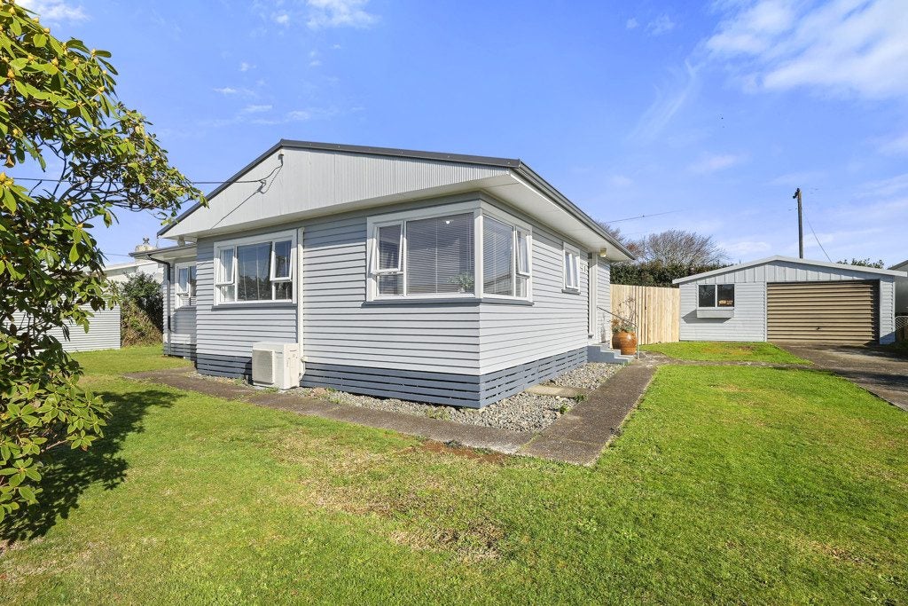 18D Saxton Road, Upper Vogeltown, New Plymouth - Carousel 1