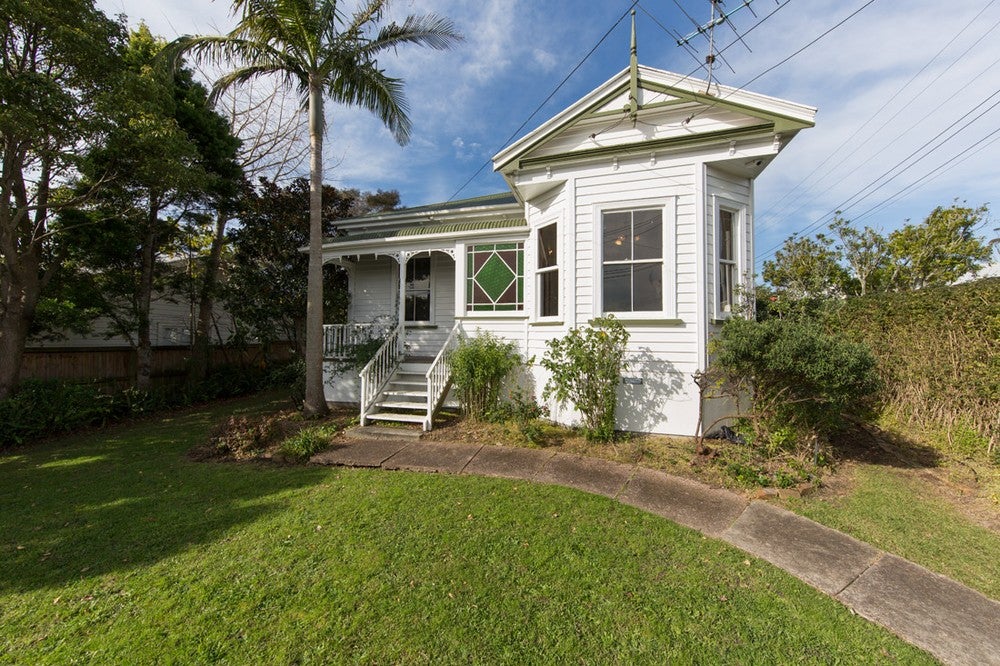 137 Western Springs Road, Morningside, Auckland - Carousel 1