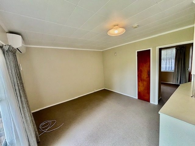 4/13 Rahiri Road, Mount Eden, Auckland - Carousel 2