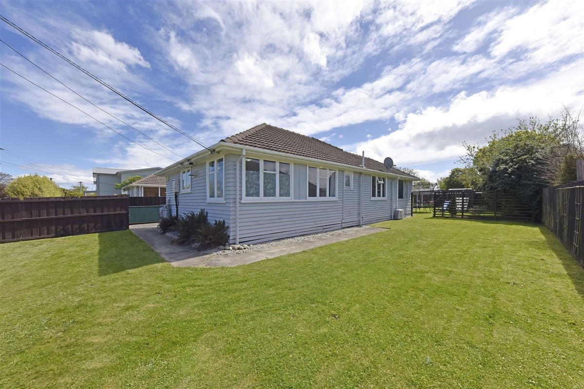 12 Glenfield Crescent, Mairehau, Christchurch - Carousel 2