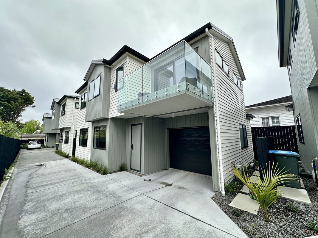 3 Manor Place, Point Chevalier, Auckland - Carousel 11