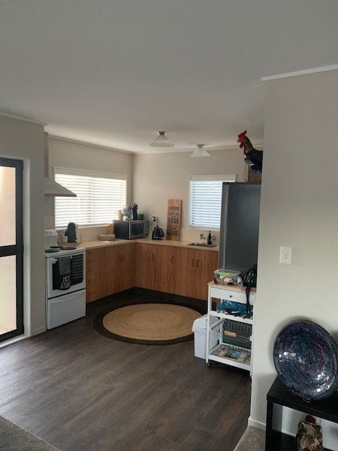 18 Townshend Crescent, Greenmeadows, Napier - Carousel 1