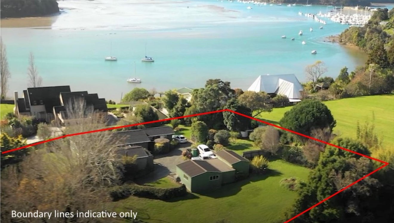 1124 Sandspit Road, Sandspit, Warkworth - Carousel 1