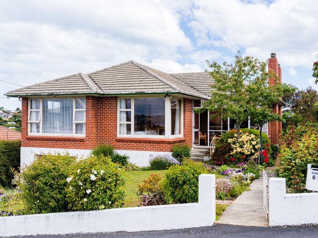 61 Beresford Street, Wakari, Dunedin - Carousel 1