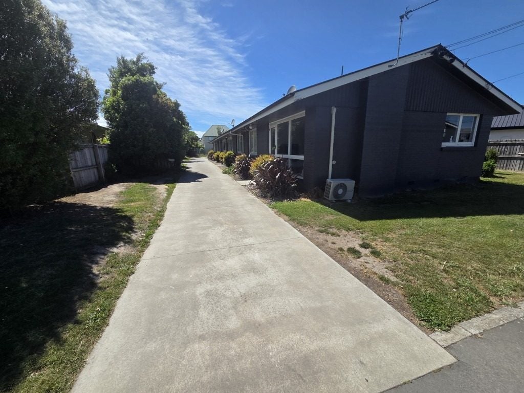 2/62 Geraldine Street, Edgeware, Christchurch - Carousel 1