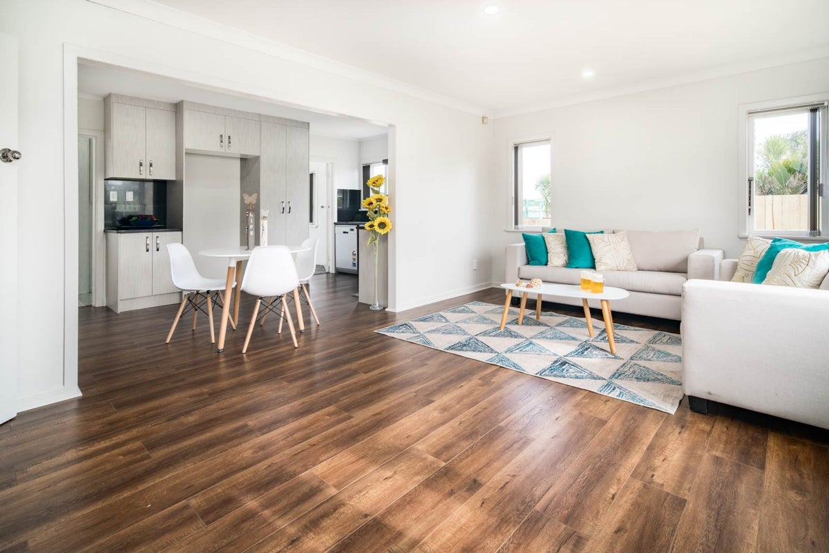 61 Awaroa Road, Sunnyvale, Auckland - Carousel 1