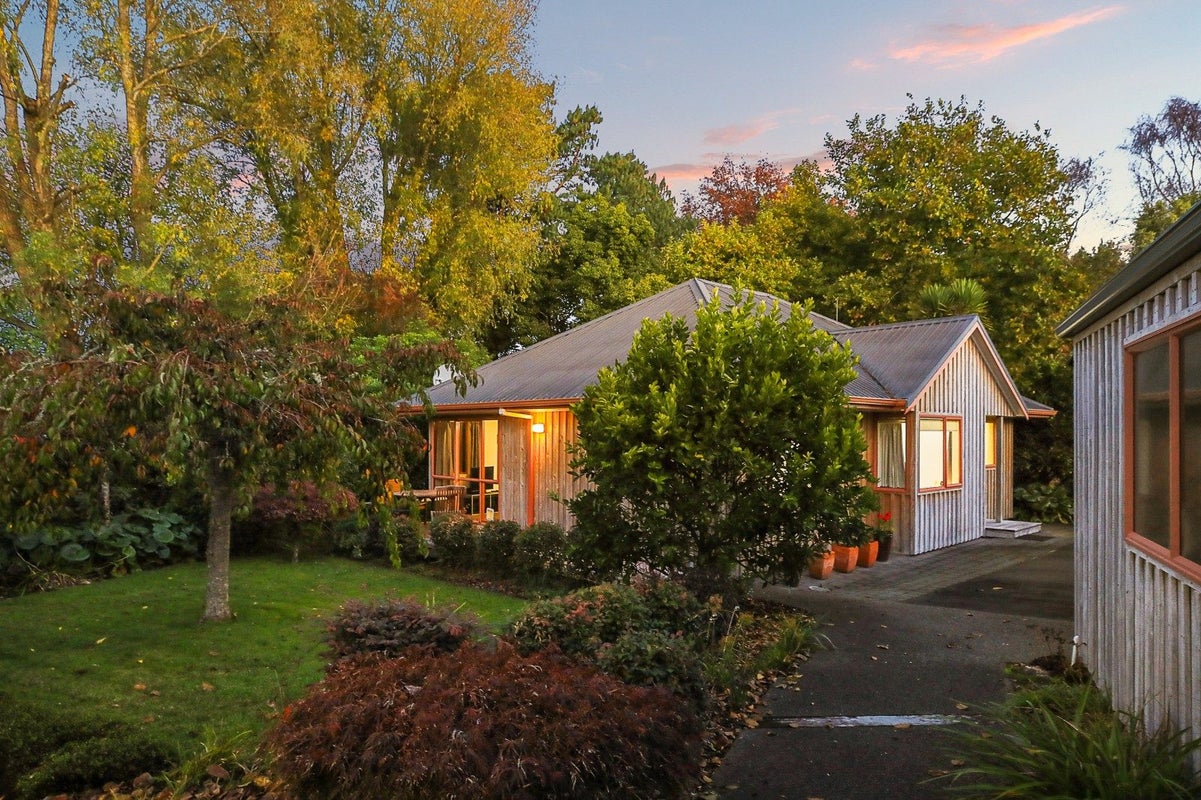 27B Woodland Drive, Flagstaff, Hamilton - Carousel 2