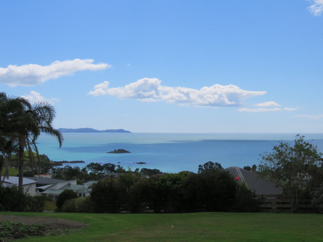 9 Oden Hill, Coopers Beach, Coopers Beach - Carousel 25