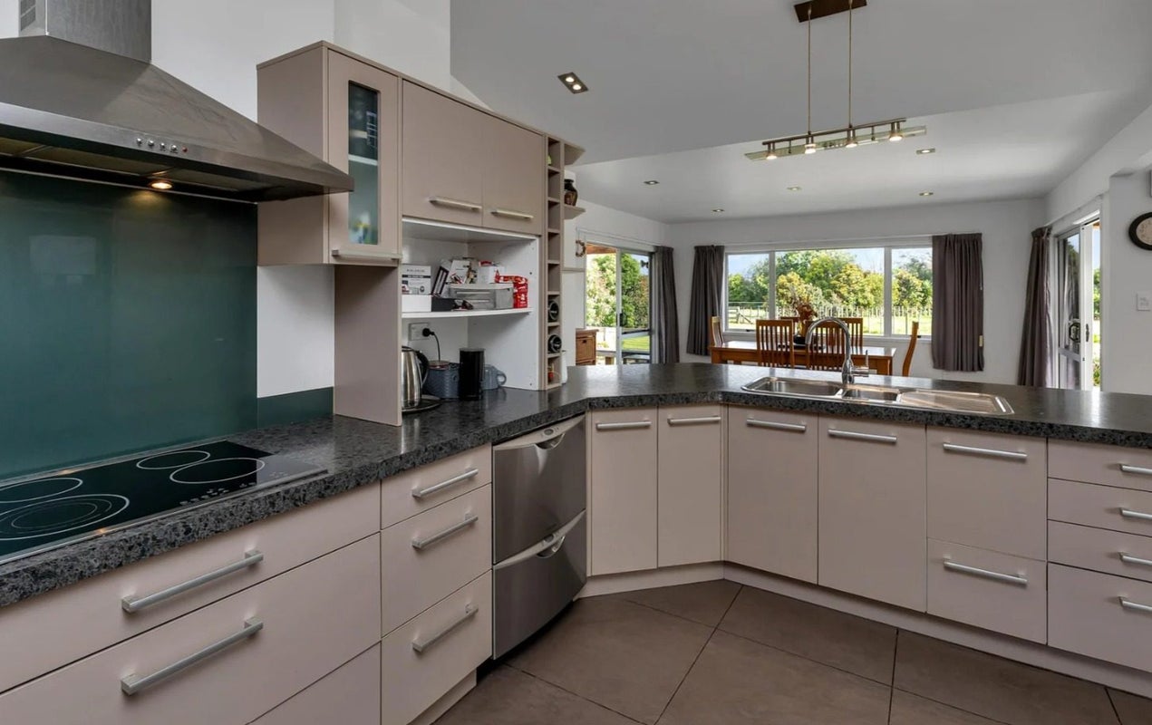 712 One Tree Point Road, Whangarei - Carousel 2