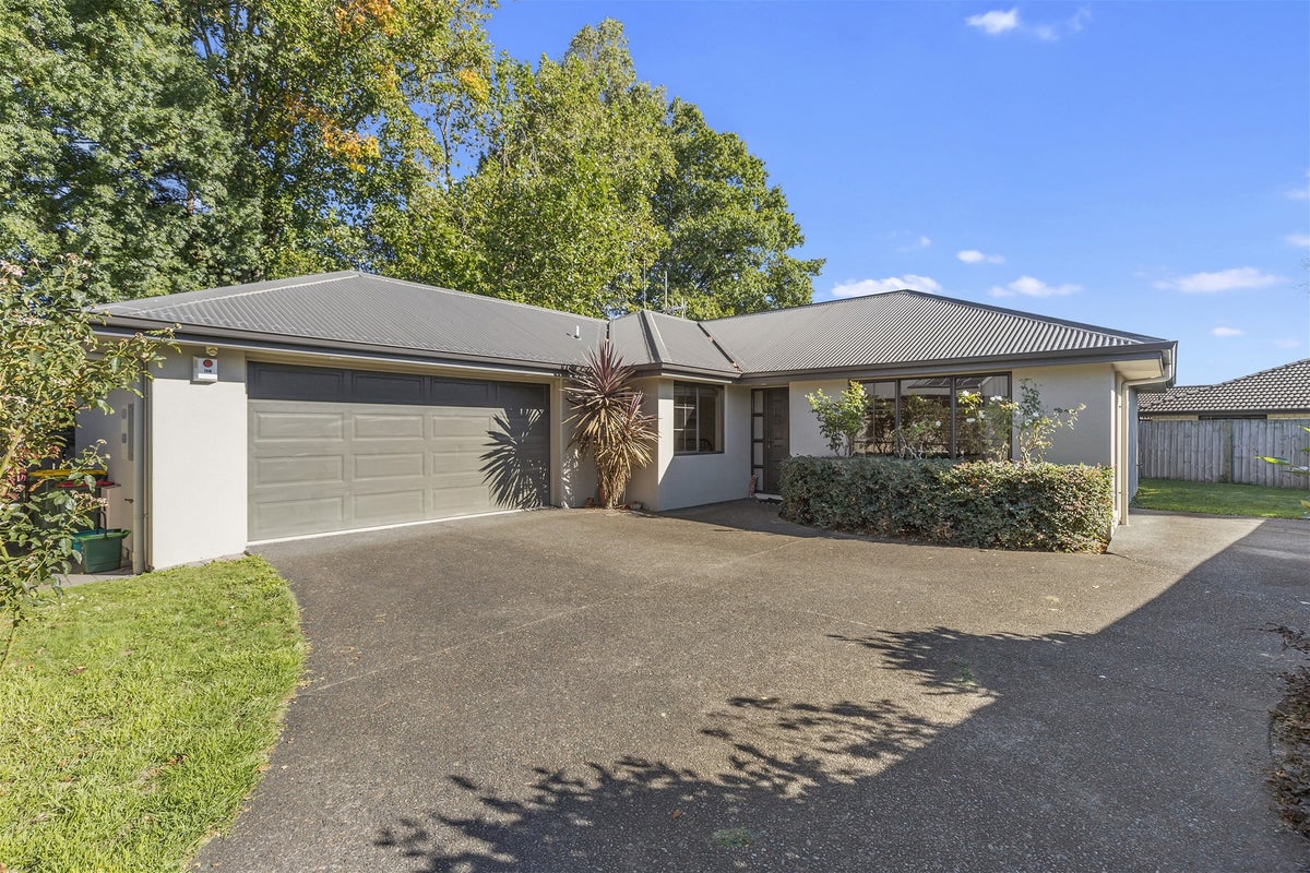 30A Haswell Place, Huntington, Hamilton - Carousel 1