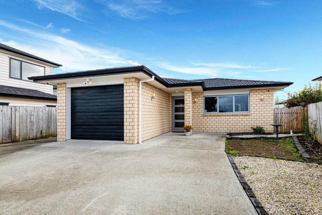 110A Royal Road, Massey, Auckland - Carousel 2