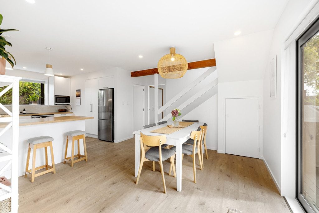 20 Sheraton Place, Redwood, Christchurch - Carousel 2