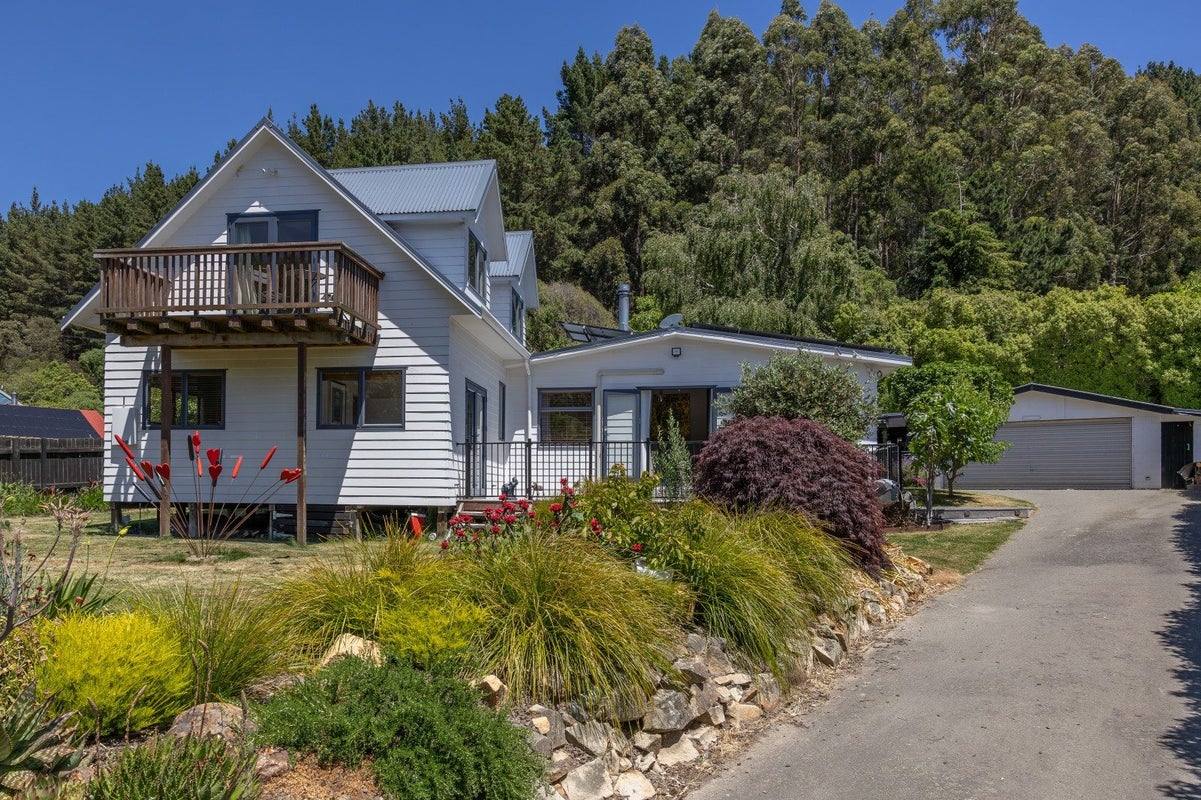 10 Monalua Avenue, Purau, Diamond Harbour - Carousel 1