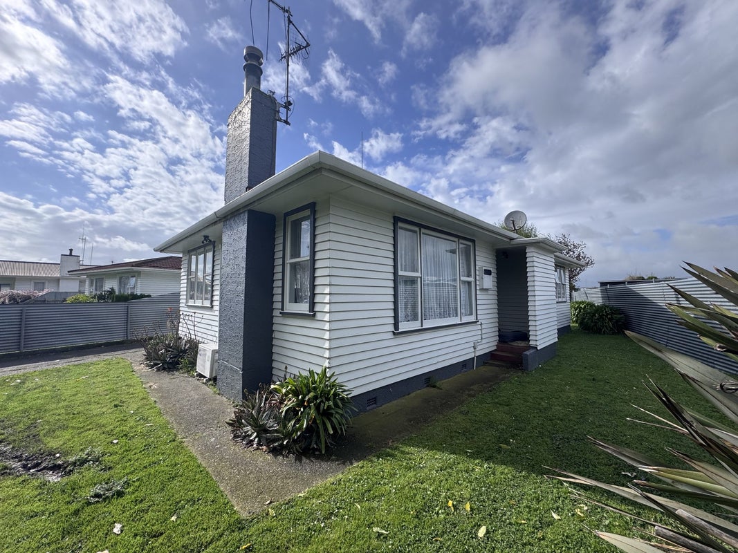 532 Pioneer Highway, Highbury, Palmerston North - Carousel 1