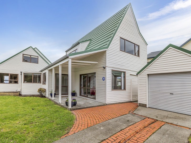 6 Virginia Grove, Brooklyn, Wellington - Carousel 1