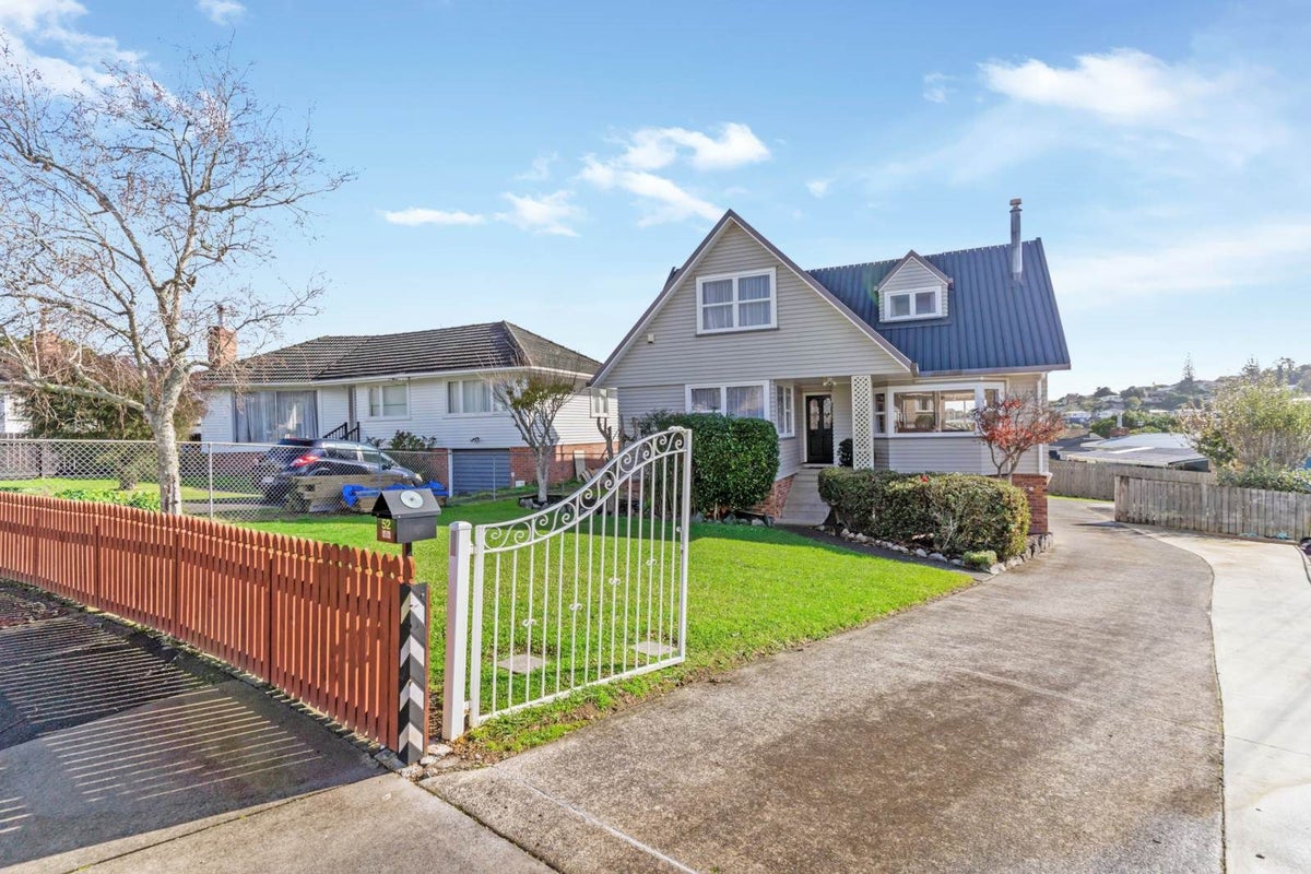 52 Dundee Place, Blockhouse Bay, Auckland - Carousel 2
