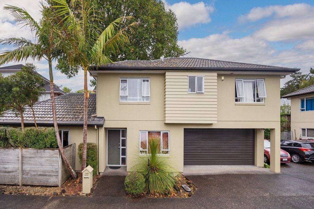 28B Fairlands Avenue, Waterview, Auckland - Carousel 1