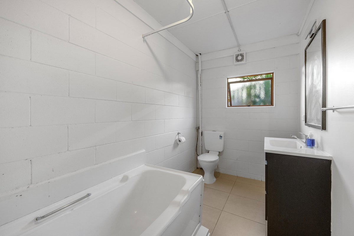 24 Dallas Place, New Windsor, Auckland - Carousel 10